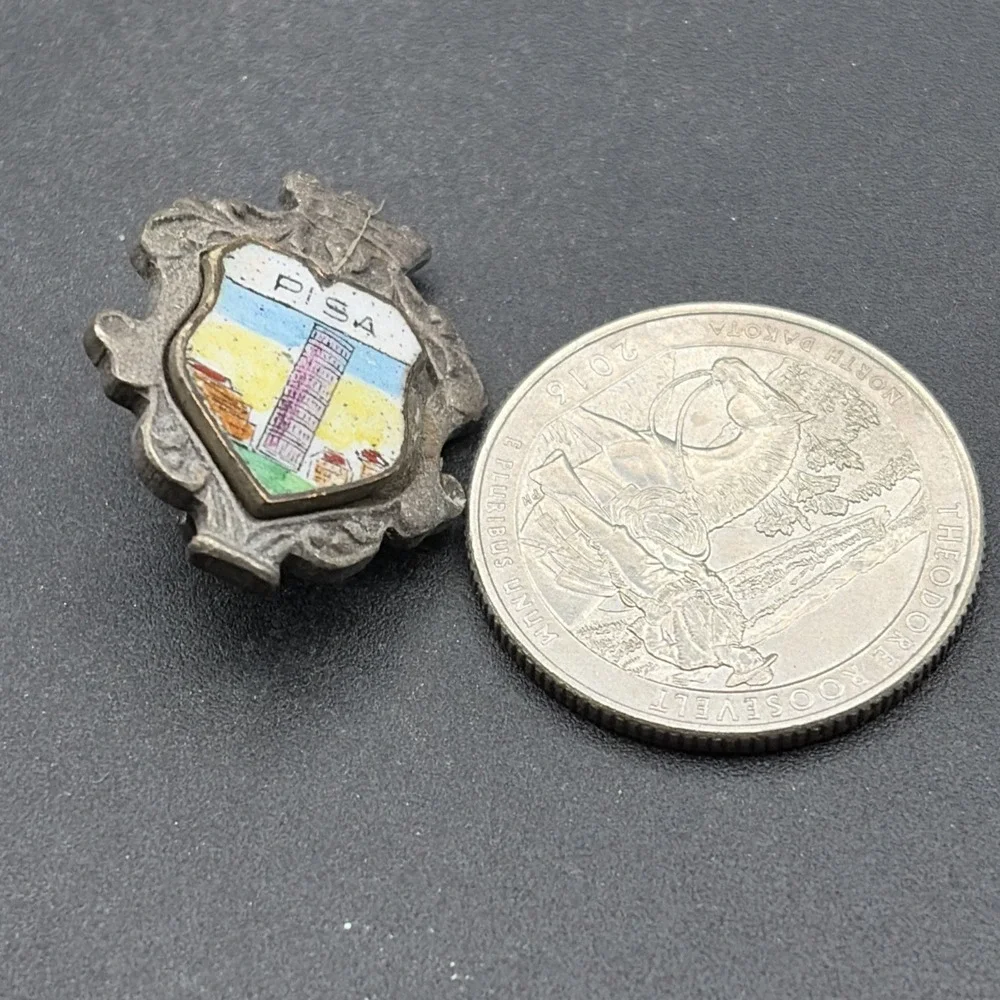 Vintage Pisa Italy Shield Crest European Country Europe Lapel Hat‎ Pin